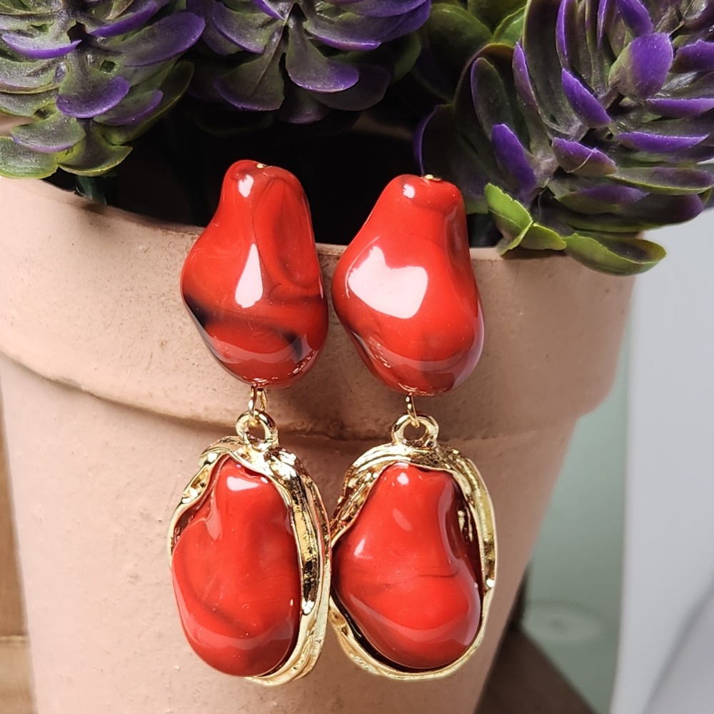 Red Organic Sculptural Drop Earrings Gold Tone Marbled Resin Statement 2.0"